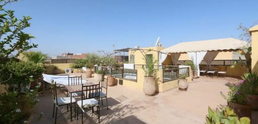 Un Riad est situé en pleine médina de Marrakech