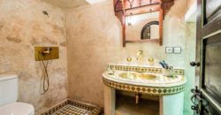 beau Riad traditionnel transformer en maison d’hôtes Médina – Marrakech