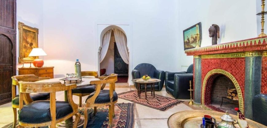 beau Riad traditionnel transformer en maison d’hôtes Médina – Marrakech