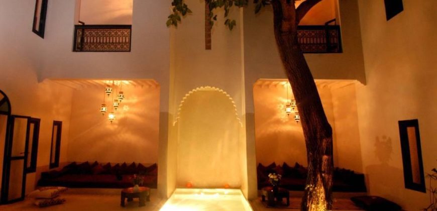 fabuleux Riad en vente au coeur Bab Aylan-Marrakech.