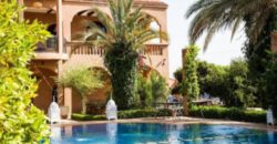Riad comprend un mélange moderne et traditionnel situé  à Medina -Marrakech