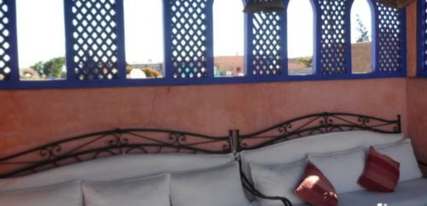 élégant Riad est situe au cœur de la Médina-Marrakech