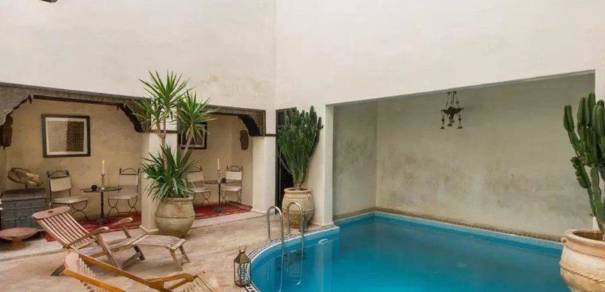 Riad traditionnel et prestigieux en vente à la Médina de Marrakech