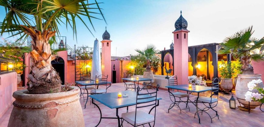 Riad traditionnel et prestigieux en vente à la Médina de Marrakech