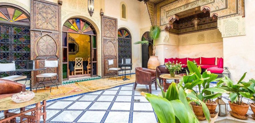 Riad traditionnel et prestigieux en vente à la Médina de Marrakech