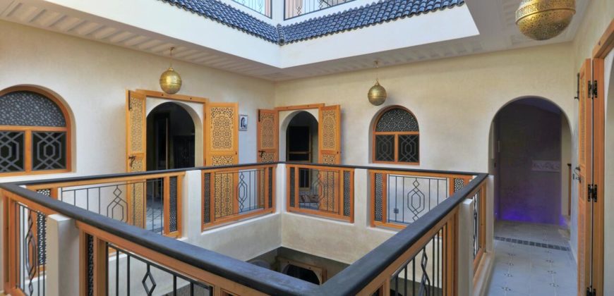 spacieux riad Situé à 2 minutes à pied de la place Jamaâ El Fna-Marrakech