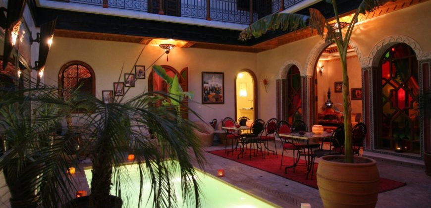 Riad est situé au coeur de la médina de Marrakech