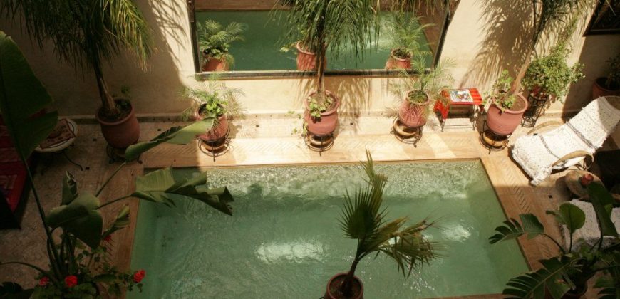 Riad est situé au coeur de la médina de Marrakech