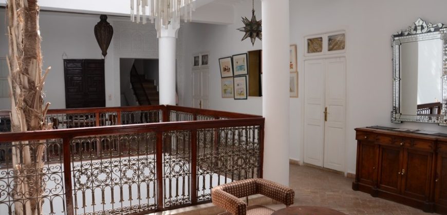 Un Riad en activité exposée à la vente  Marrakech- Médina