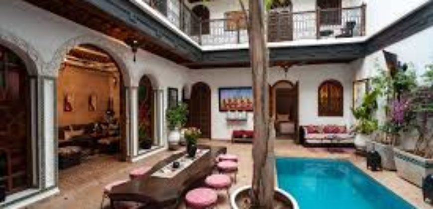 Riad est situé au coeur de la médina de Marrakech